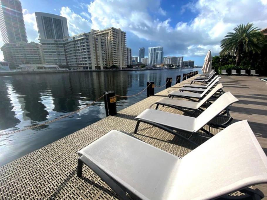 Miami Beach 1B/1B Incredible View Apartment With Kitchen Hallandale Beach Exterior photo