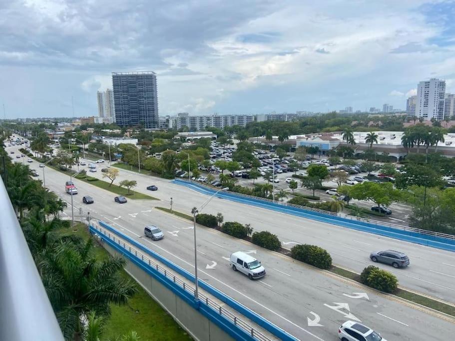 Miami Beach 1B/1B Incredible View Apartment With Kitchen Hallandale Beach Exterior photo